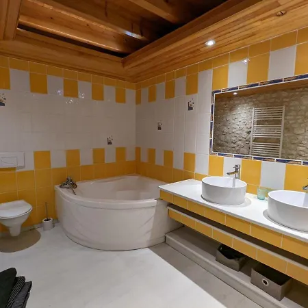 Avec Piscine Chauffée, Jacuzzi Et Jardin Privé - Fr-1-653-156 Casa rural *