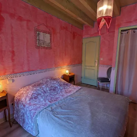 Casa rural Avec Piscine Chauffée, Jacuzzi Et Jardin Privé - Fr-1-653-156 *