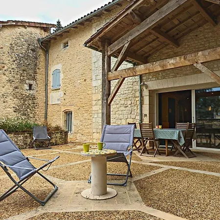 Avec Piscine Chauffée, Jacuzzi Et Jardin Privé - Fr-1-653-156 Charras