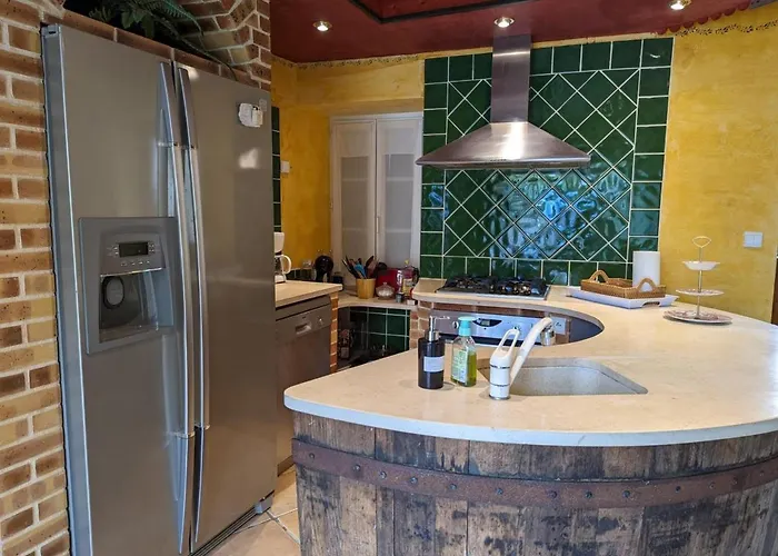 Avec Piscine Chauffee, Jacuzzi Et Jardin Prive - Fr-1-653-156 펜션