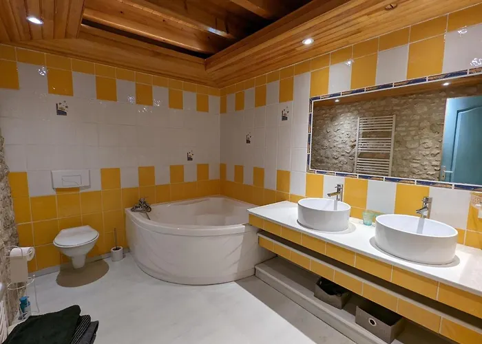 Avec Piscine Chauffee, Jacuzzi Et Jardin Prive - Fr-1-653-156 펜션 *